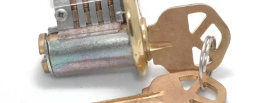 depositphotos_258384902-stock-photo-pin-tumbler-lock-incorrect-key